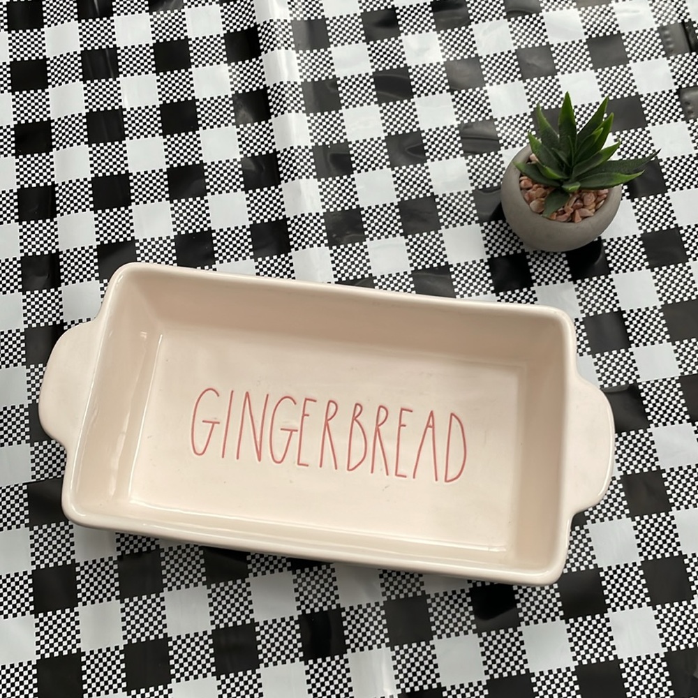 Rae Dunn gingerbread loaf pan 5x9